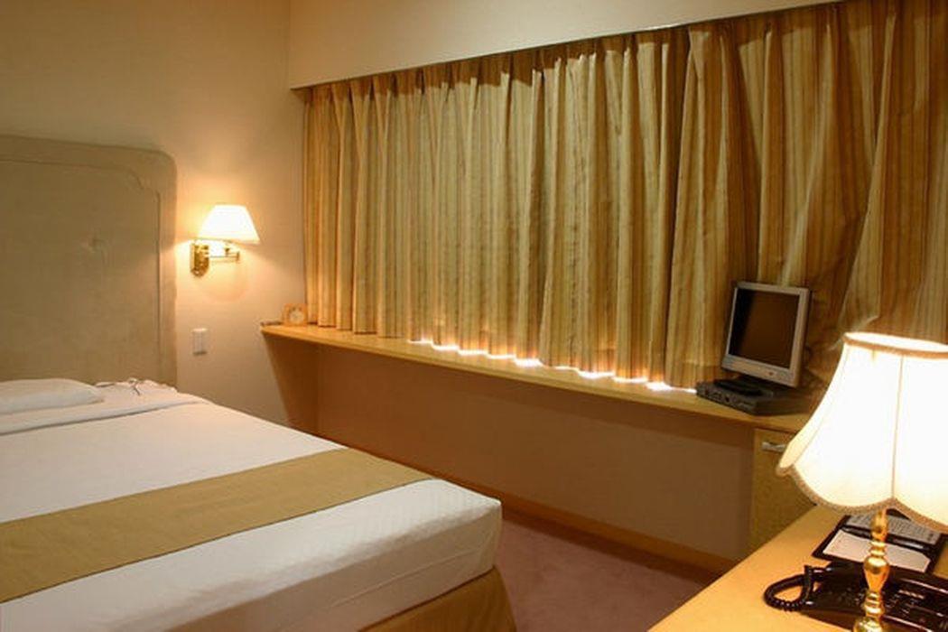 International Hotel Matsuyama Мацуяма Екстериор снимка
